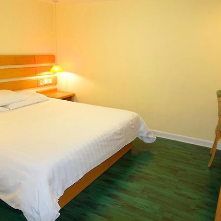 Home Inn Guangzhou Middle Jiefang Road Gongyuanqian Metro Station Cantão Exterior foto